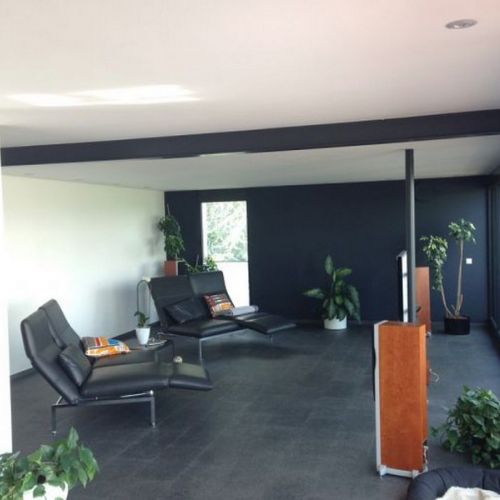 Haus in den Weinbergen 1