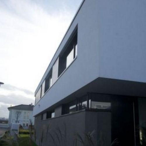 Modernes EFH mit Pool 5